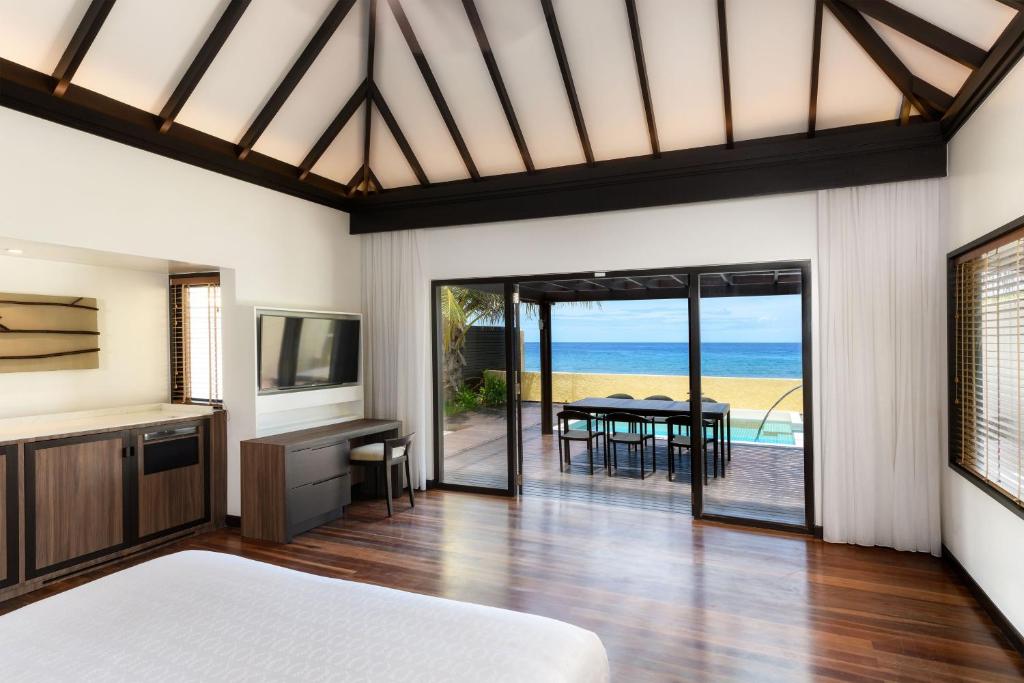 هتل شرایتون فول مون ریزورت و اسپا مالدیو